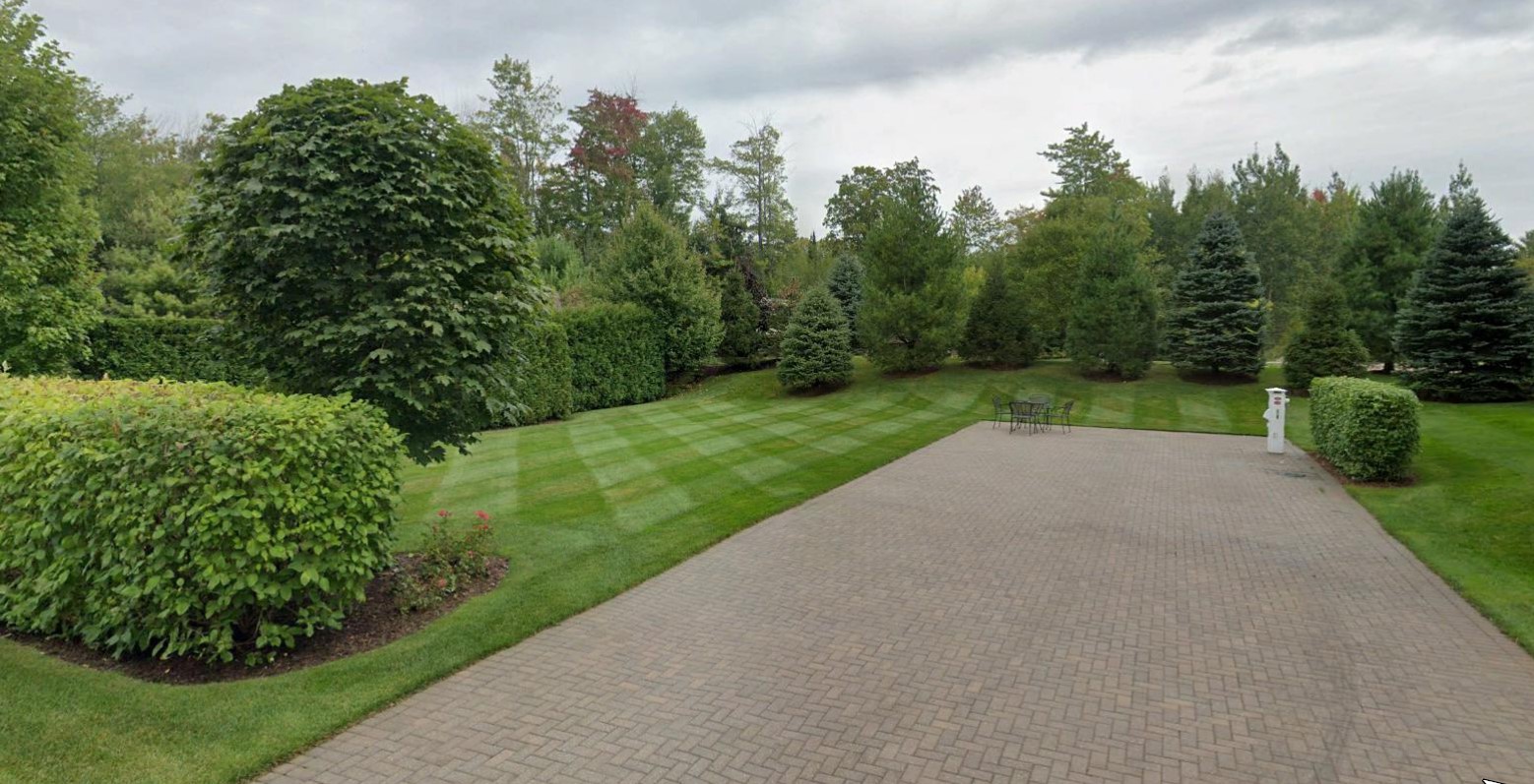 The King's Landing Luxury Motorcoach Resort Exclusively Class A and